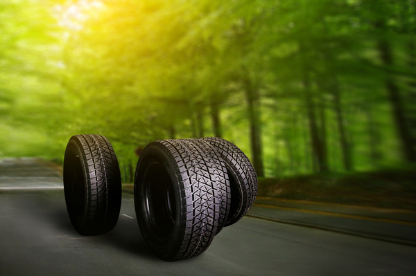 Rozmýšľate, aké pneumatiky kúpiť? Skúste celoročné